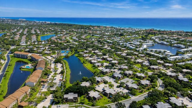 2004 20th Court, Jupiter, FL 33477