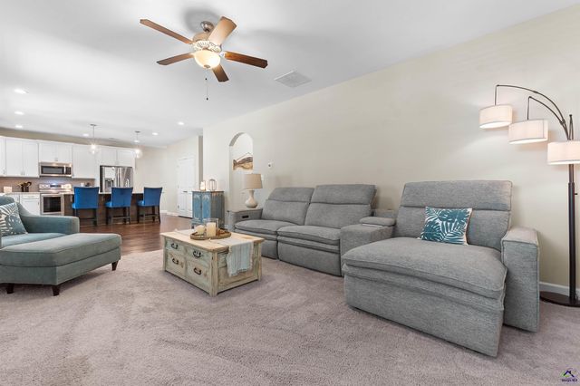 5325 Felles Way, Forsyth, GA 31029
