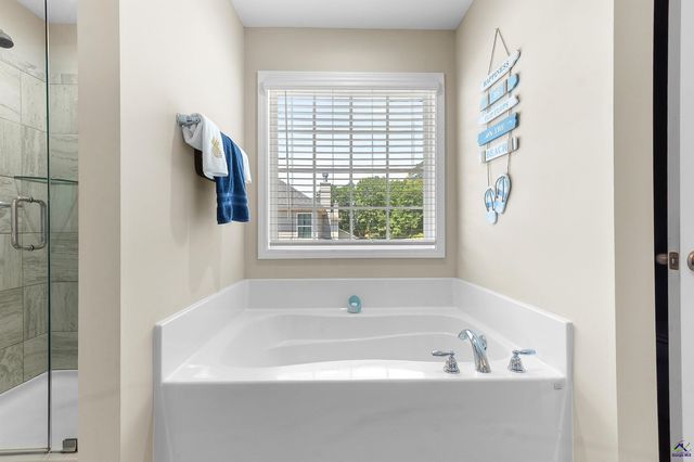 5325 Felles Way, Forsyth, GA 31029