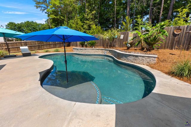 5325 Felles Way, Forsyth, GA 31029