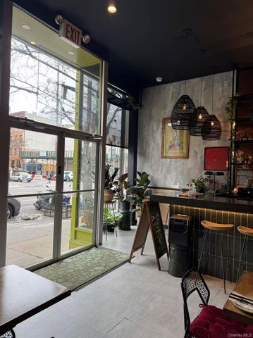 988 Manhattan Avenue, Brooklyn, NY 11222