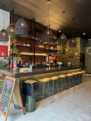 988 Manhattan Avenue, Brooklyn, NY 11222