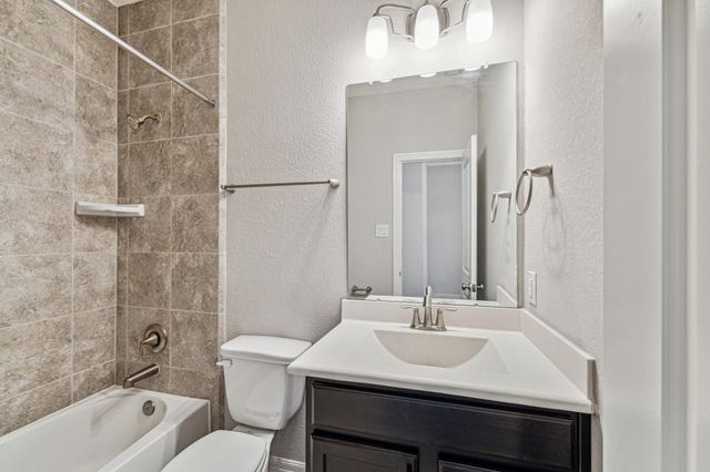 436 N Live Oak Street, Houston, TX 77003