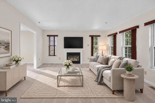 9109 HELMSLEY DR, Clinton, MD 20735