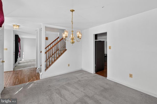 9109 HELMSLEY DR, Clinton, MD 20735