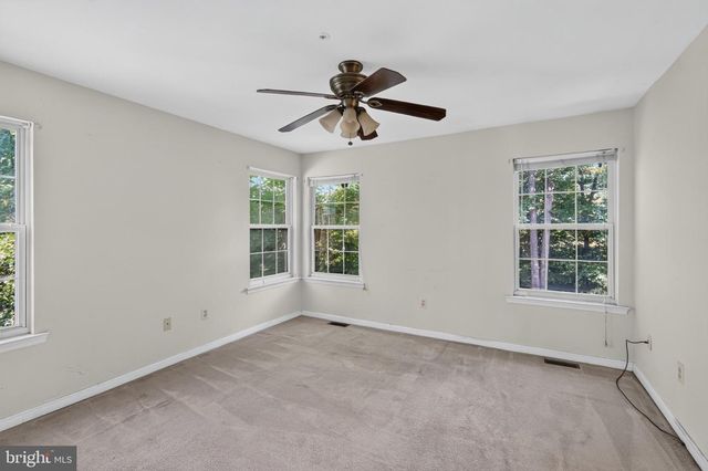 9109 HELMSLEY DR, Clinton, MD 20735