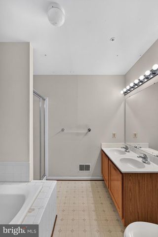 9109 HELMSLEY DR, Clinton, MD 20735