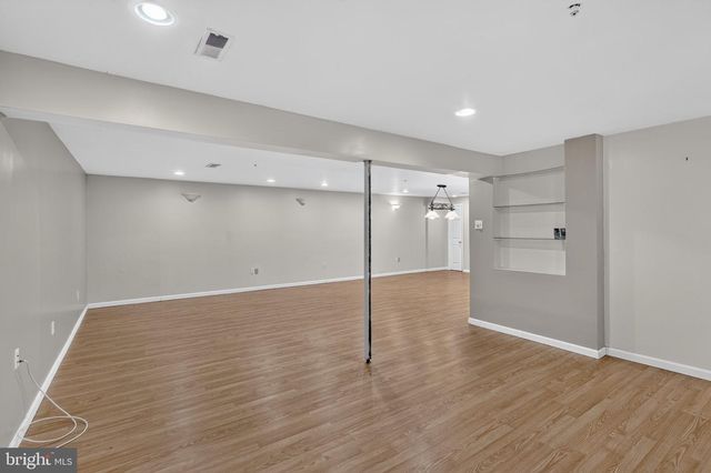 9109 HELMSLEY DR, Clinton, MD 20735