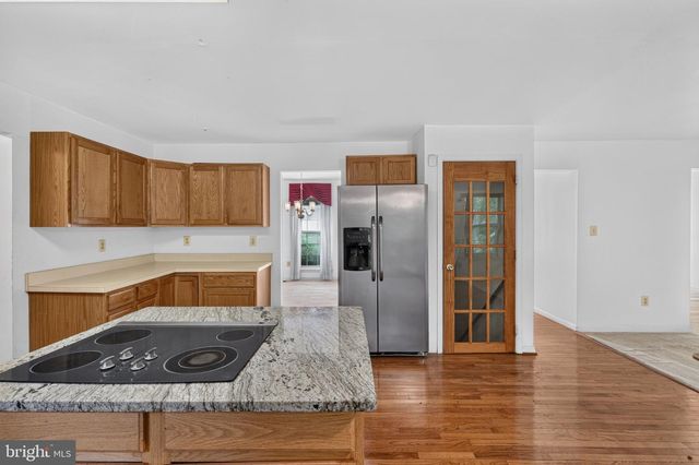 9109 HELMSLEY DR, Clinton, MD 20735