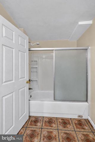 9109 HELMSLEY DR, Clinton, MD 20735