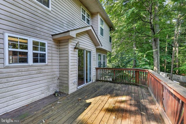 9109 HELMSLEY DR, Clinton, MD 20735