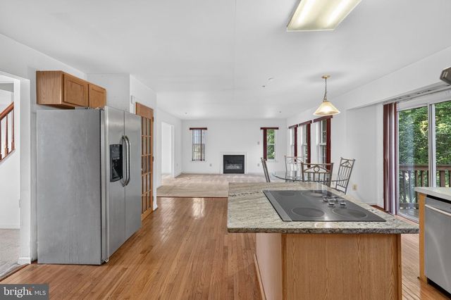 9109 HELMSLEY DR, Clinton, MD 20735