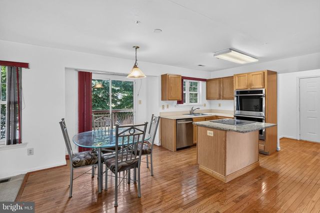 9109 HELMSLEY DR, Clinton, MD 20735