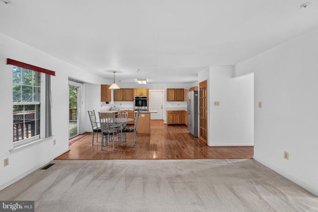9109 HELMSLEY DR, Clinton, MD 20735