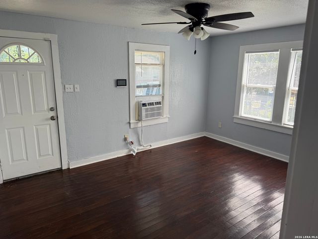 226 Wellington, San Antonio, TX 78214
