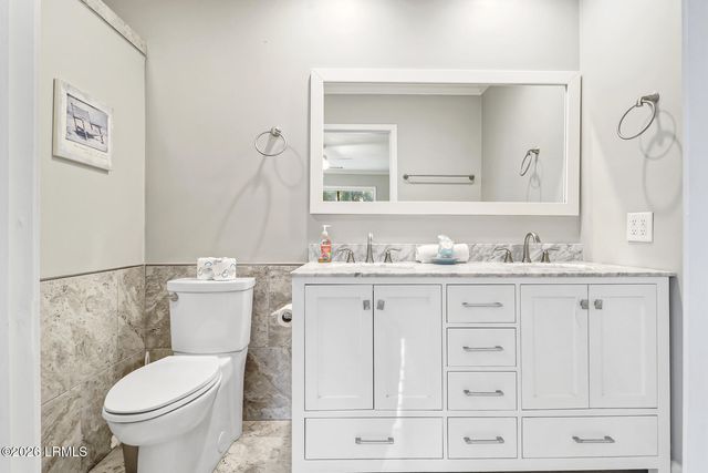 36 Deallyon Ave Apt 72, Hilton Head Island, SC 29928