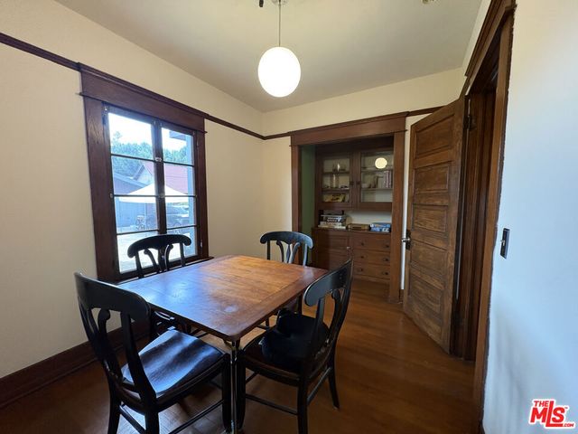 2750 Raymond Avenue, Los Angeles, CA 90007