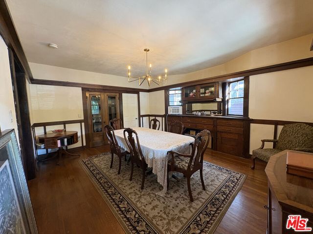 2750 Raymond Avenue, Los Angeles, CA 90007