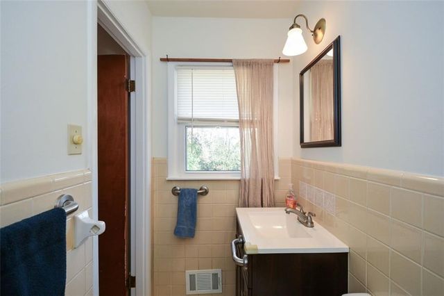 18 Old Farm Road, Marietta, GA 30068