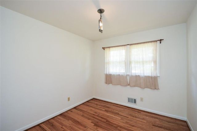 18 Old Farm Road, Marietta, GA 30068