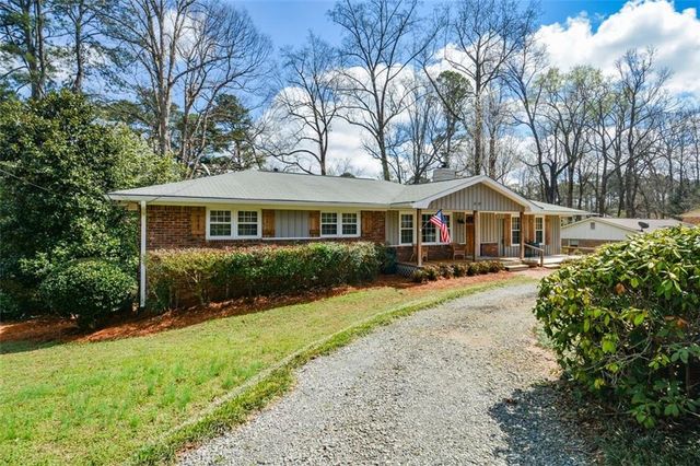 18 Old Farm Road, Marietta, GA 30068