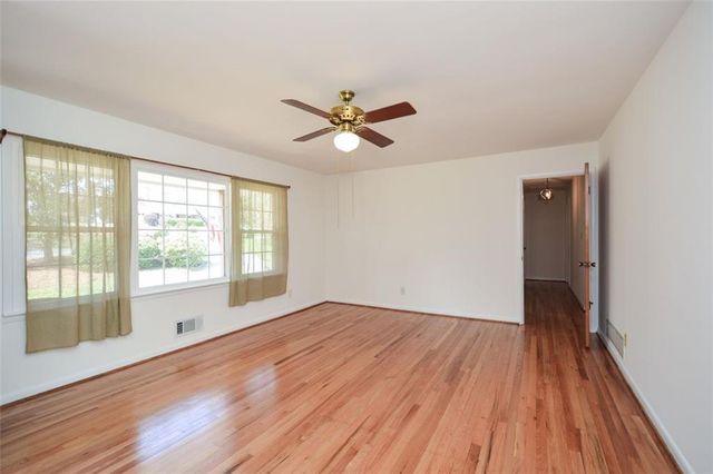 18 Old Farm Road, Marietta, GA 30068