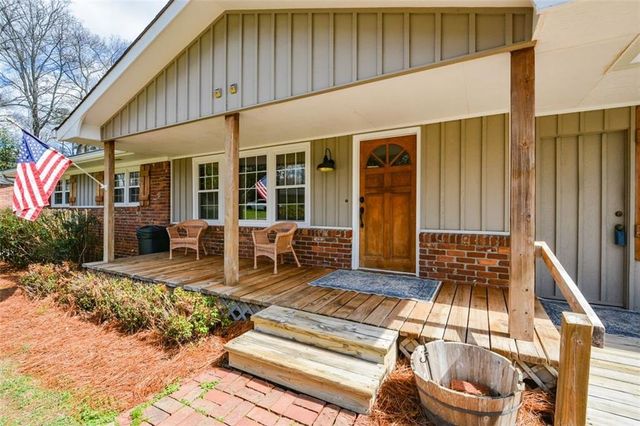 18 Old Farm Road, Marietta, GA 30068