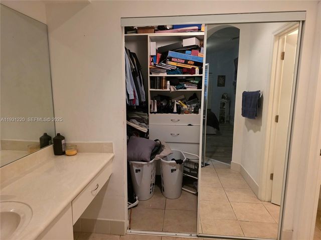 1885 SE 13th St, Homestead, FL 33035