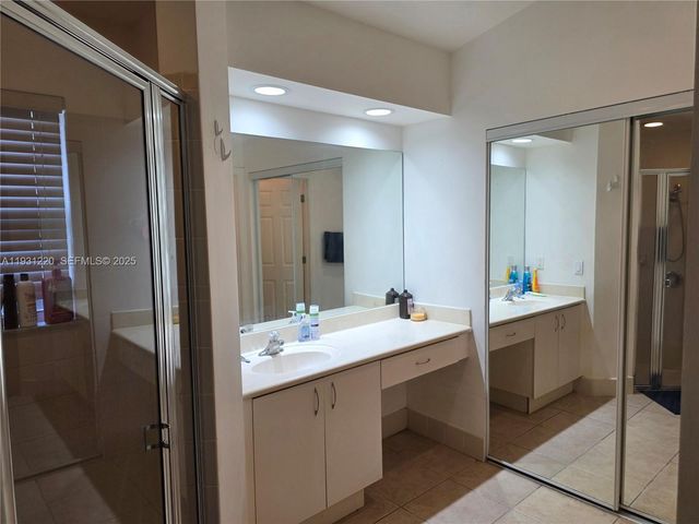 1885 SE 13th St, Homestead, FL 33035