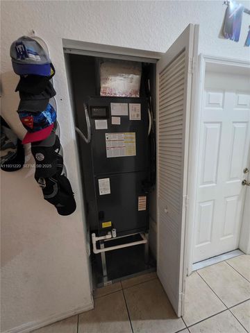 1885 SE 13th St, Homestead, FL 33035