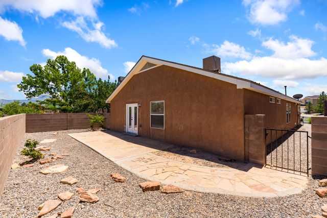 7419 Cripple Creek Road, Albuquerque, NM 87114