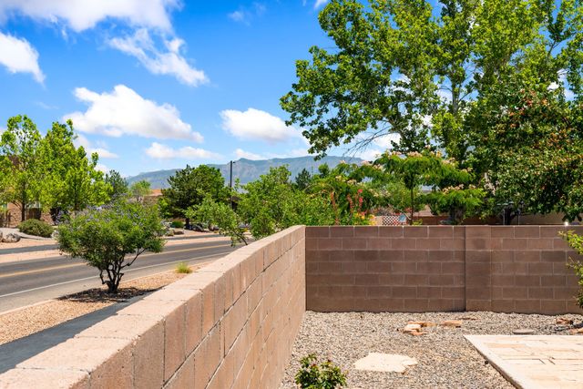 7419 Cripple Creek Road, Albuquerque, NM 87114