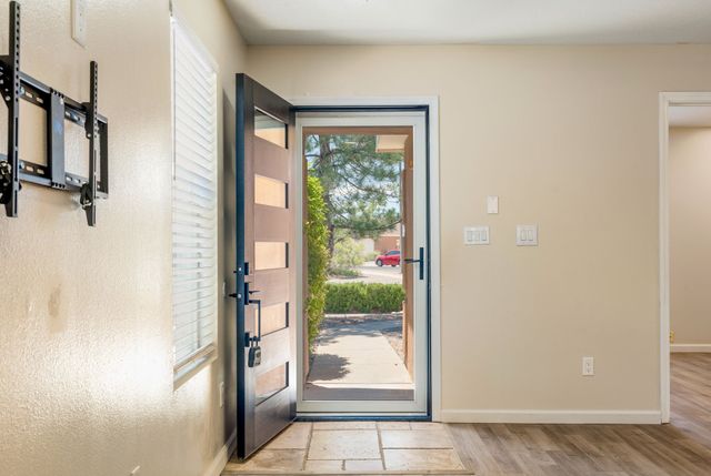 7419 Cripple Creek Road, Albuquerque, NM 87114