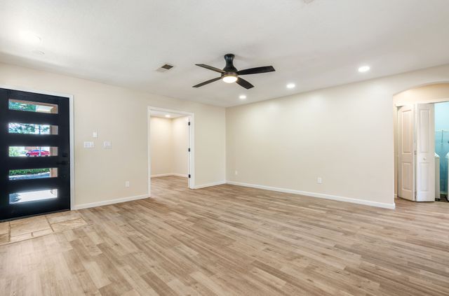 7419 Cripple Creek Road, Albuquerque, NM 87114