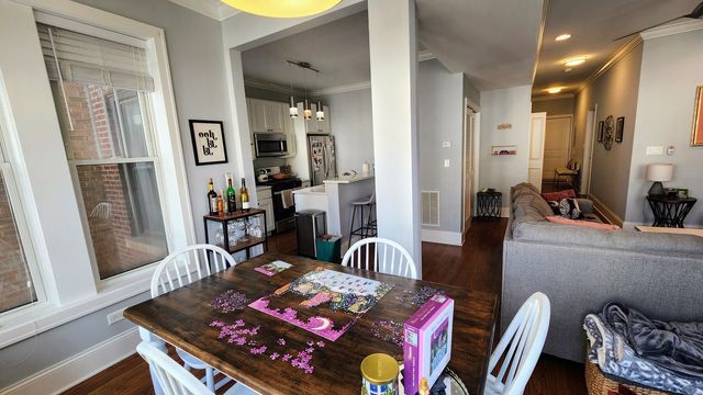 715 W Belmont Avenue 3F, Chicago, IL 60657