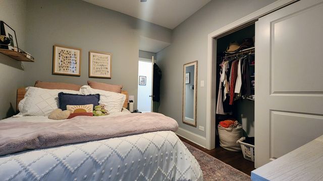 715 W Belmont Avenue 3F, Chicago, IL 60657