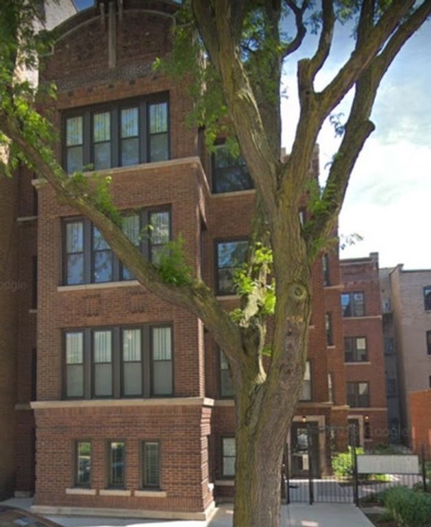 715 W Belmont Avenue 3F, Chicago, IL 60657