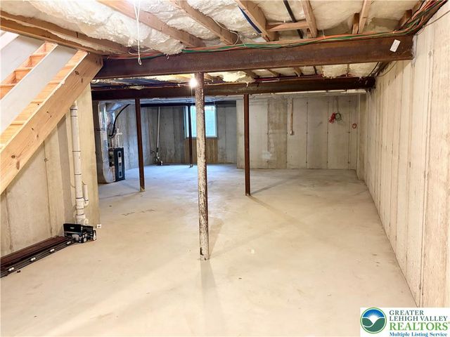 5517 TANGLEWOOD Lane, Lower Macungie Twp, PA 18106