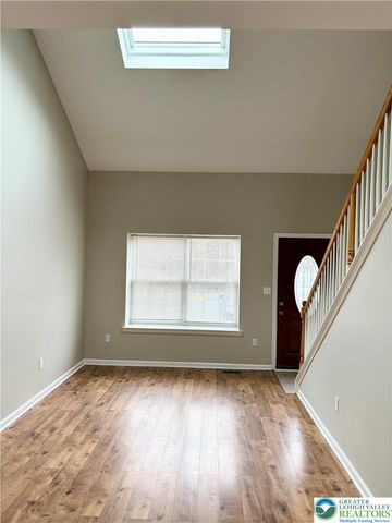 5517 TANGLEWOOD Lane, Lower Macungie Twp, PA 18106