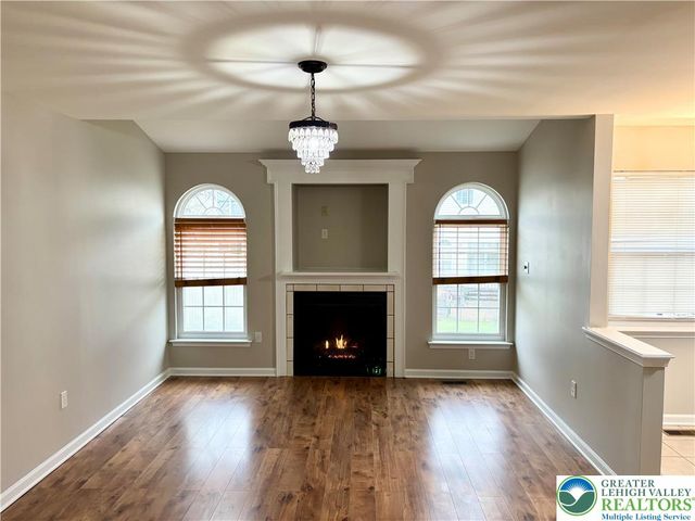 5517 TANGLEWOOD Lane, Lower Macungie Twp, PA 18106