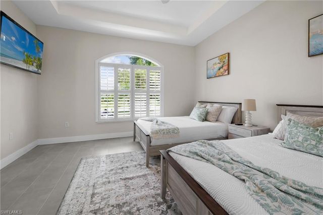 2250 SW 20th AVE, Cape Coral, FL 33991