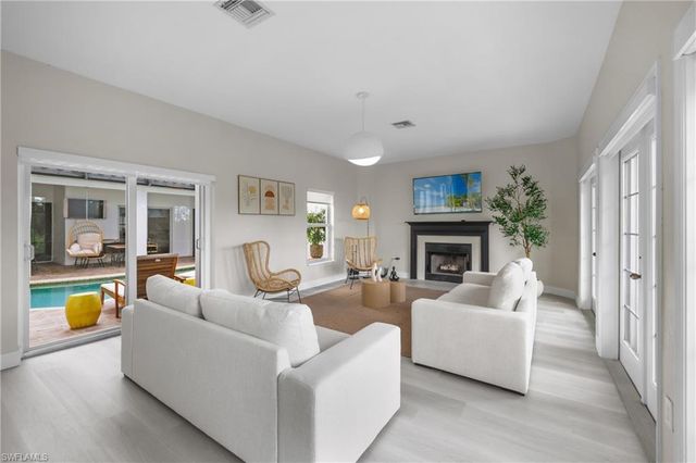2250 SW 20th AVE, Cape Coral, FL 33991