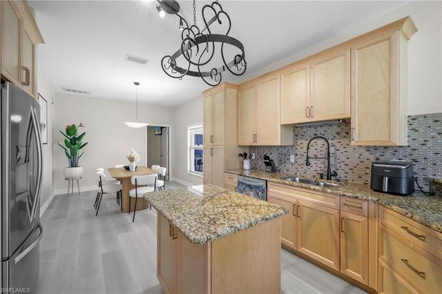 2250 SW 20th AVE, Cape Coral, FL 33991