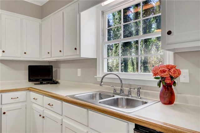 1261 Martin Nash Road SW, Lilburn, GA 30047