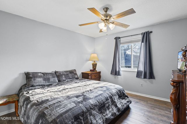 2018 Bonnie Doone Drive, Oregon, OH 43616