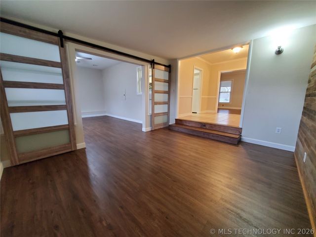 1430 S Erie Avenue E, Tulsa, OK 74112