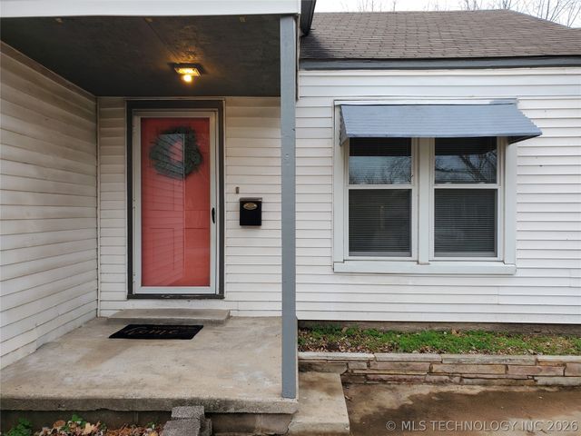 1430 S Erie Avenue E, Tulsa, OK 74112