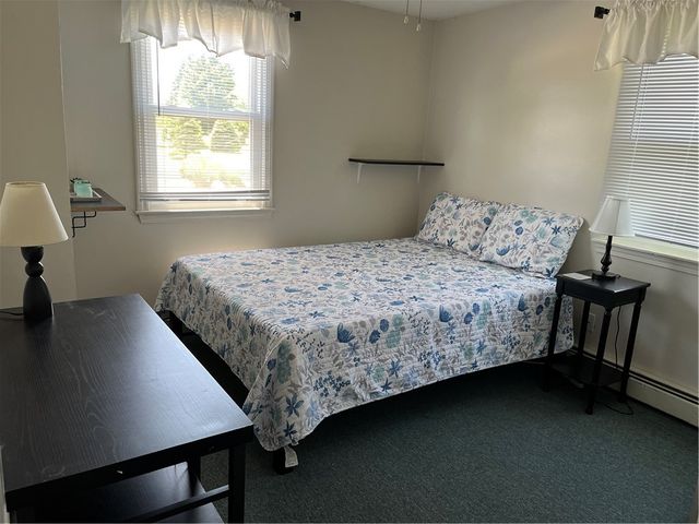 101 Sakonnet Boulevard, Narragansett, RI 02882