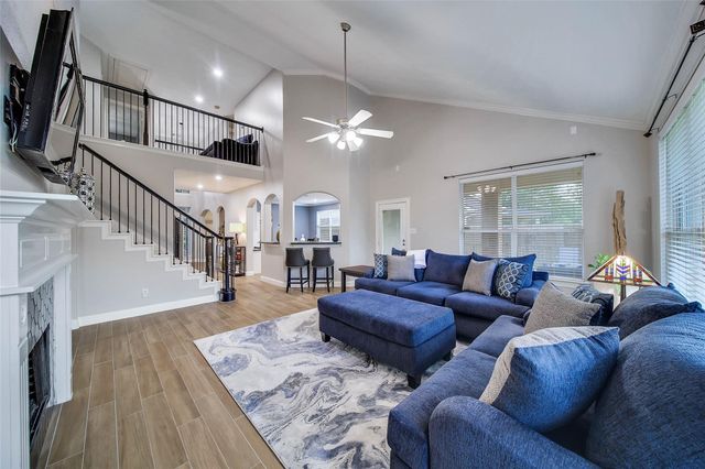 14427 Brighton Trace Lane, Houston, TX 77044