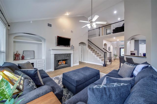 14427 Brighton Trace Lane, Houston, TX 77044